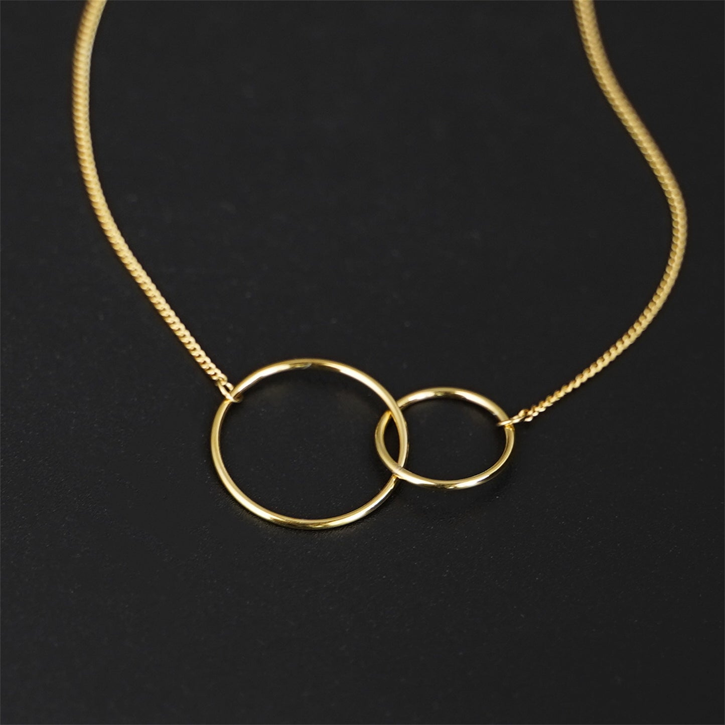 Linked Circles Eternity Infinity Necklace in Sterling Silver (3 Tones) - sugarkittenlondon