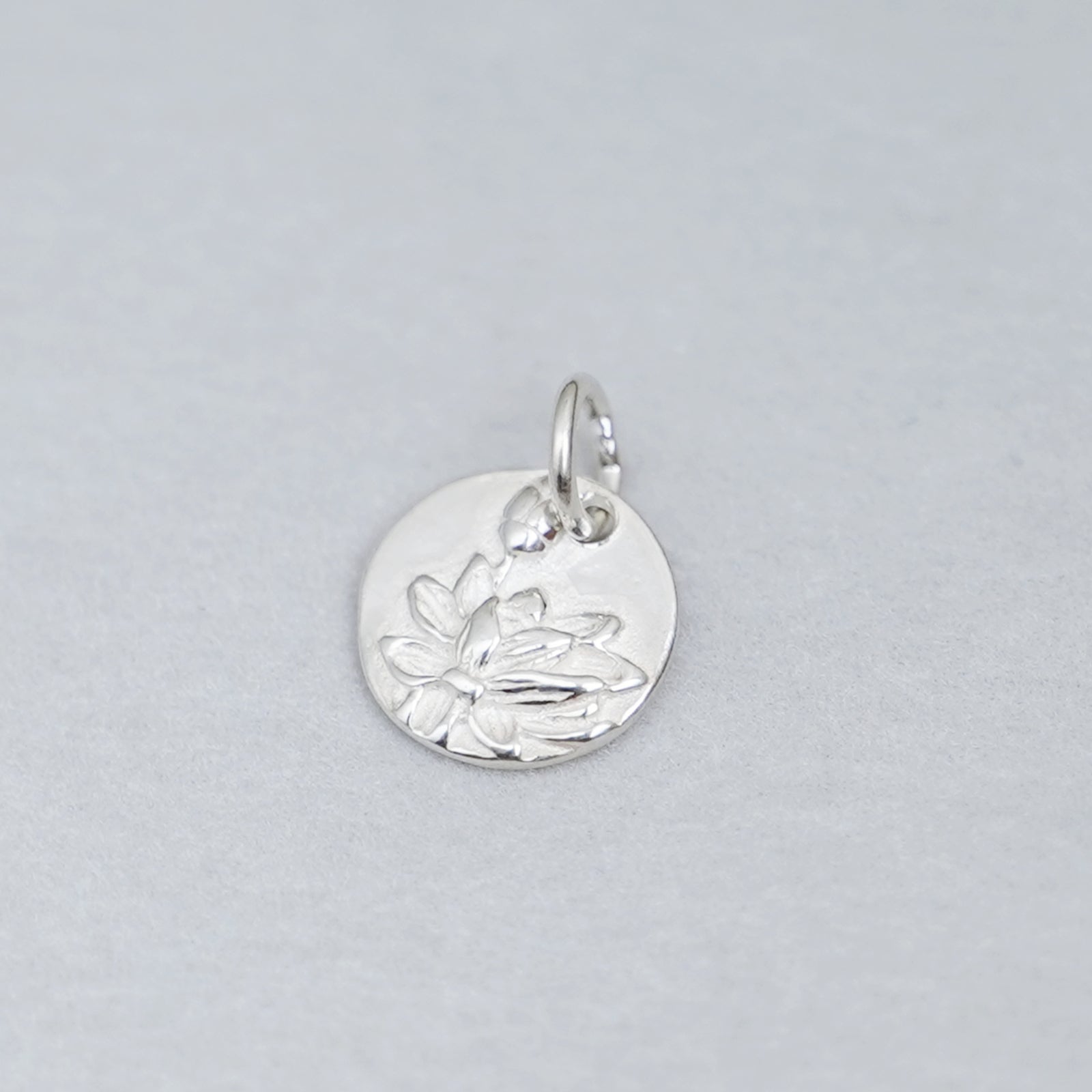 Sterling Silver Star Pendant Lotus Yoga Zen Namaste for Necklace & Bracelet - sugarkittenlondon