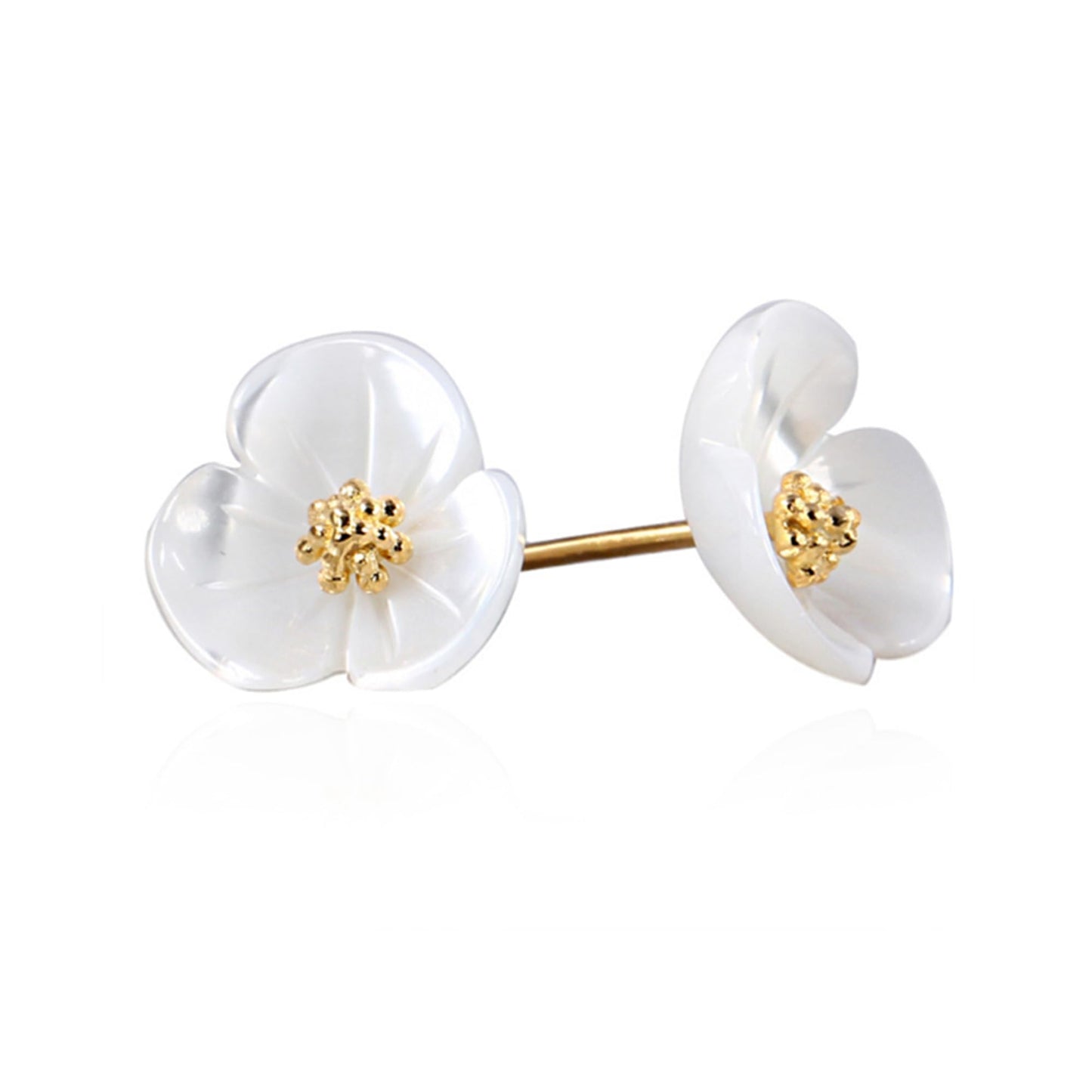 Sterling Silver Natural Mother of Pearl Shamrock Clover Flower Stud Earrings