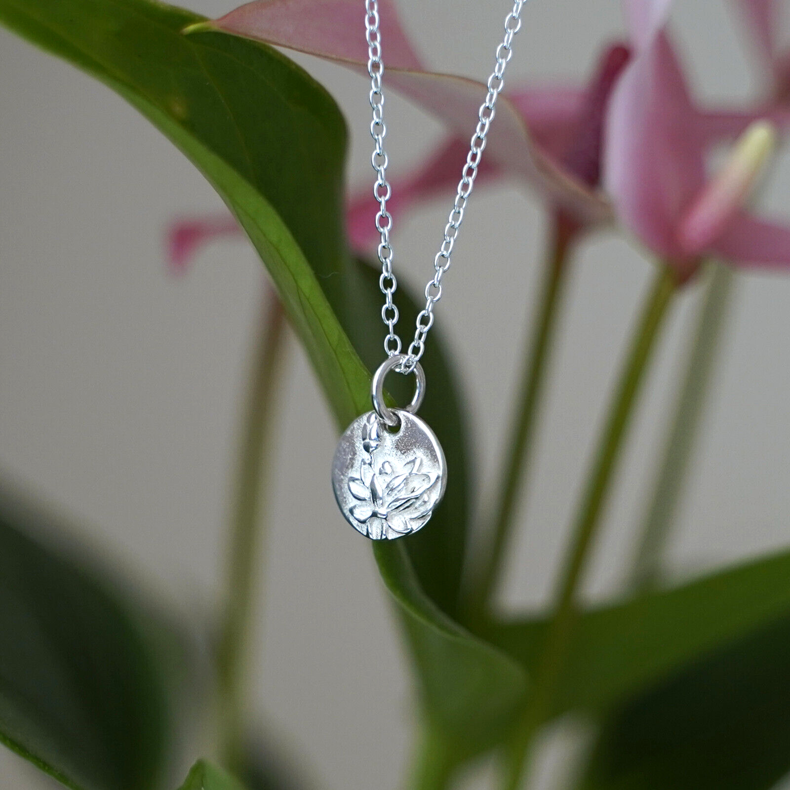 Sterling Silver Star Pendant Lotus Yoga Zen Namaste for Necklace & Bracelet - sugarkittenlondon