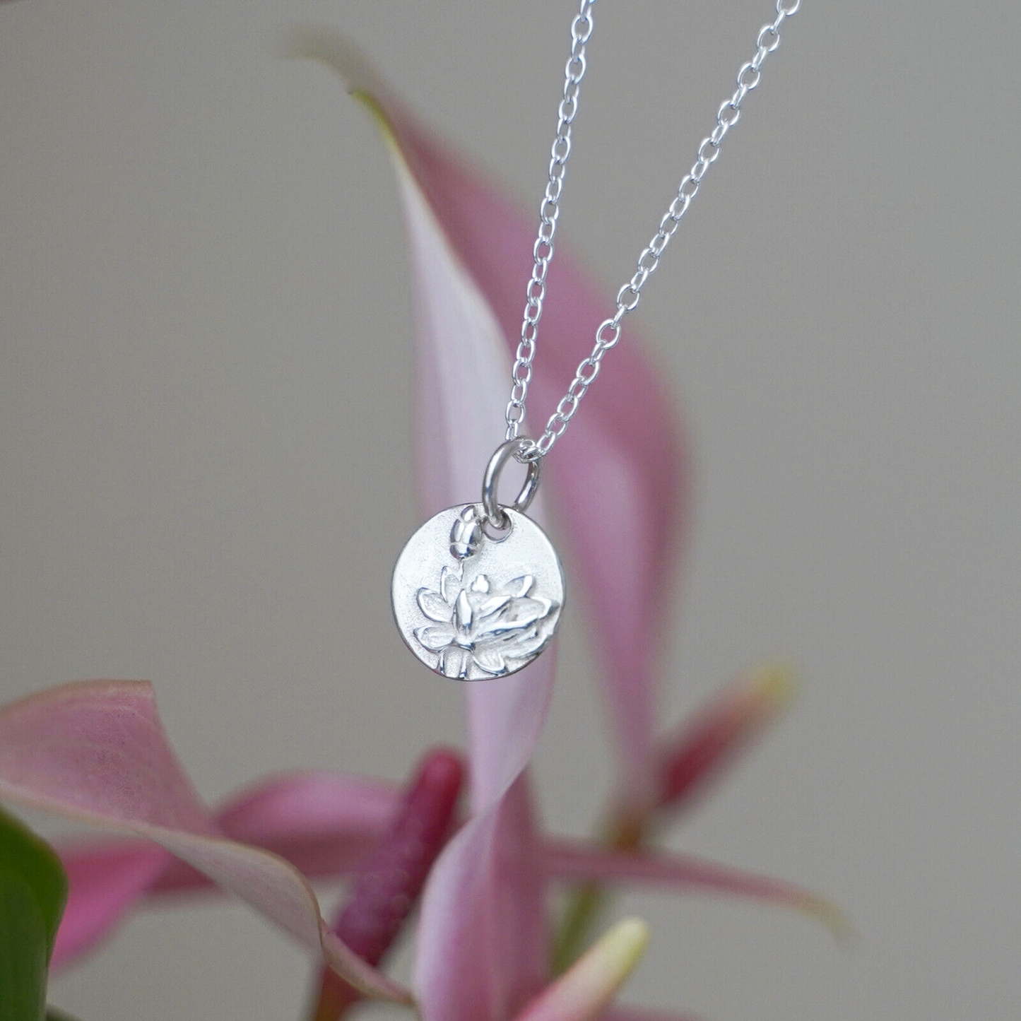 Sterling Silver Star Pendant Lotus Yoga Zen Namaste for Necklace & Bracelet - sugarkittenlondon