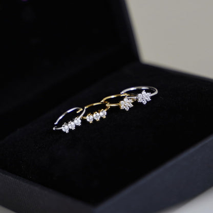 Floral CZ Cuff Hoop, goldfarben; Blütenreihe mit CZ-Steinen