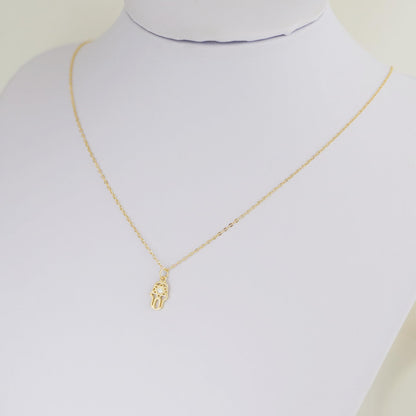 3-Tone Mixed Link Chain on necklace form with small gold-tone charm at center