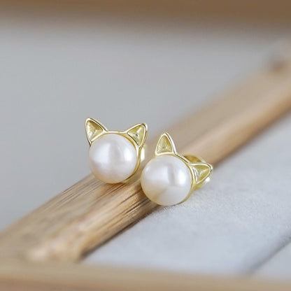 Cat & Pearl Ohrstecker: goldfarbene Katzenohren mit runder Perle