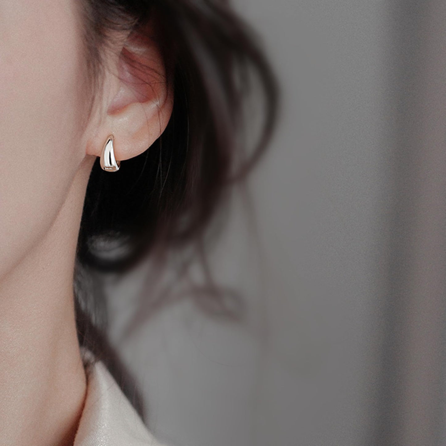 Sterling Silver Teardrop Waterdrop Huggie Hoop Earrings 8 - 9mm Inside