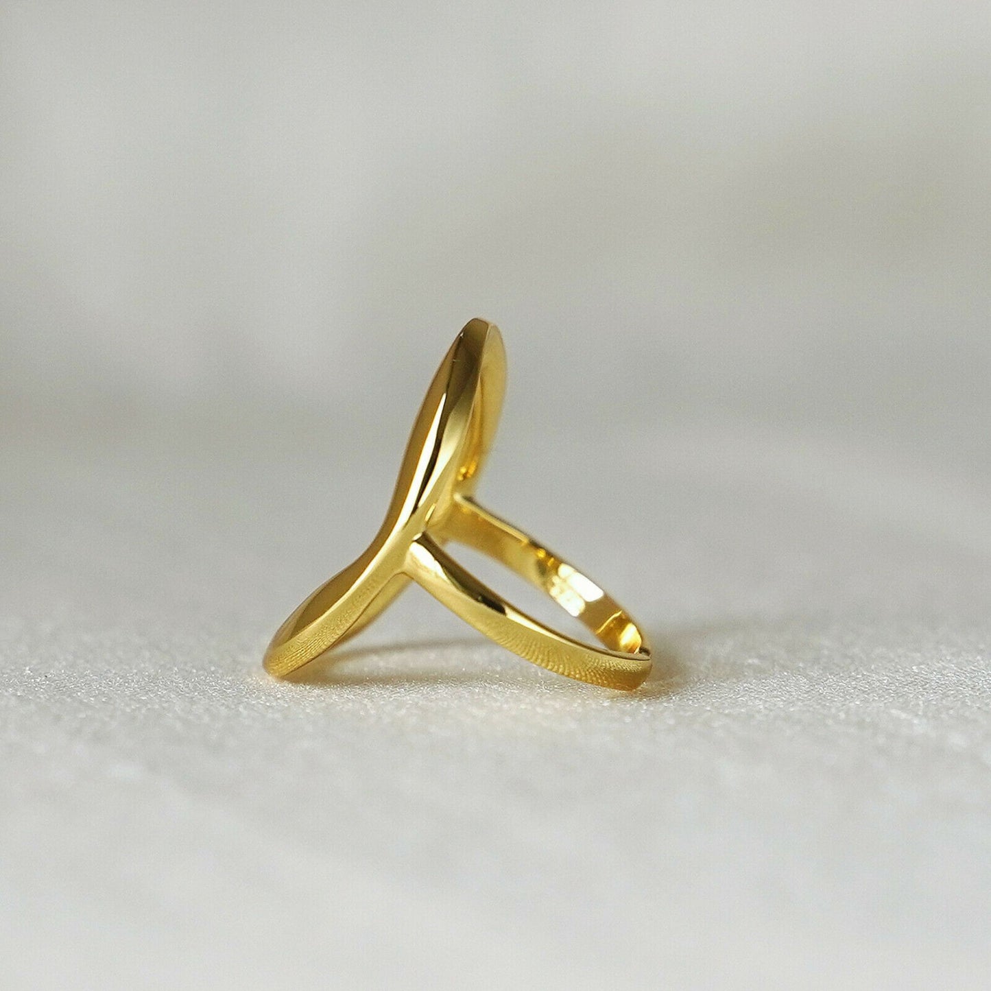 Sterling Silver Oval Bent Ring with 18K Gold Plating - sugarkittenlondon