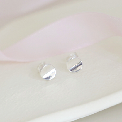 Sterling Silver Shiny 7mm Bent Circle Disc Dot Geometry Stud Earrings - sugarkittenlondon