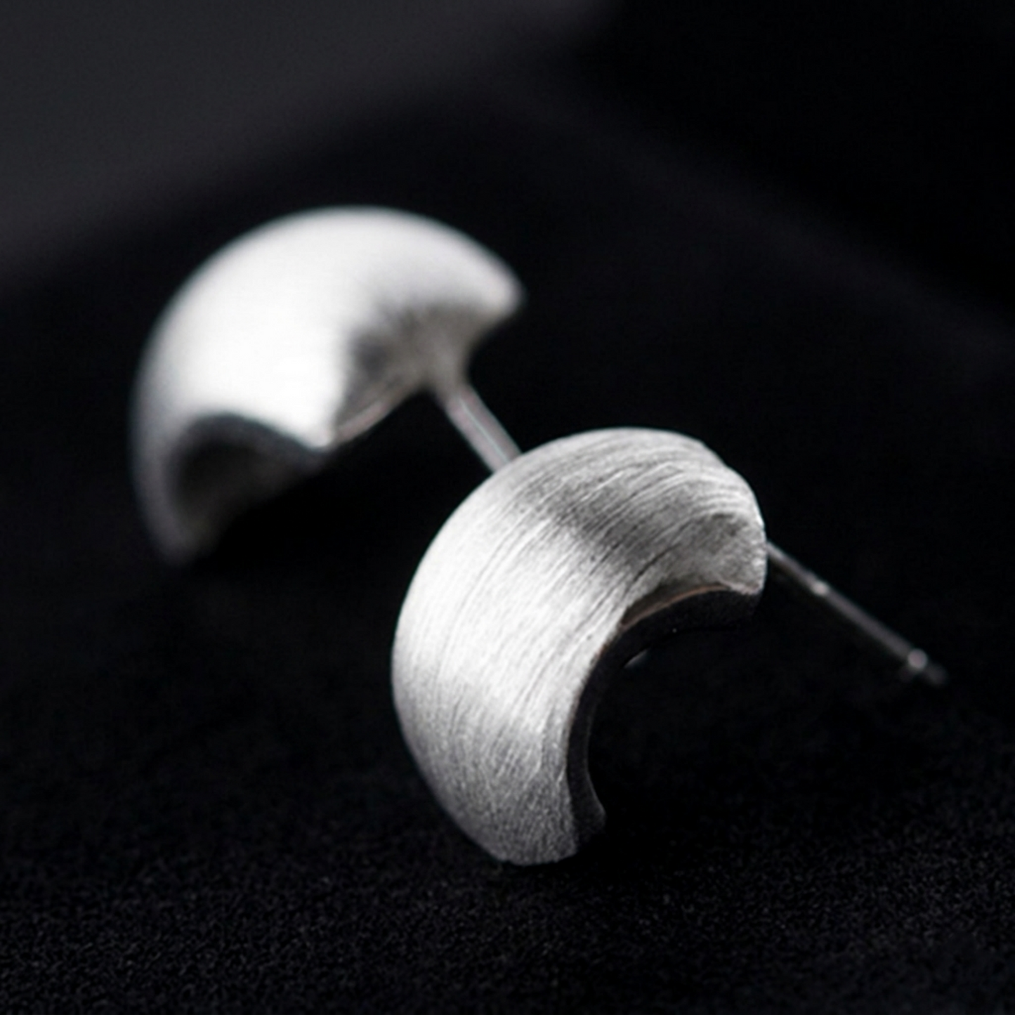 Brushed Half-Hoop Drops