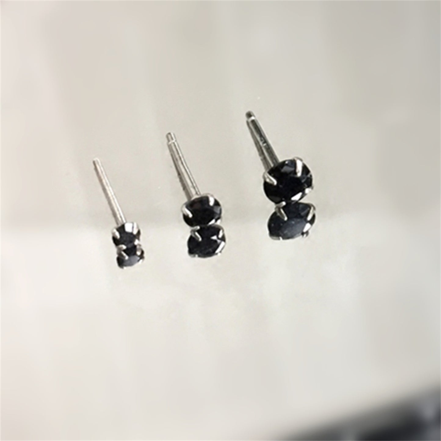 Sterling Silver 2mm 3mm 4mm Clear Black Round 4 Claw Cubic Zirconia Stud Earrings - sugarkittenlondon