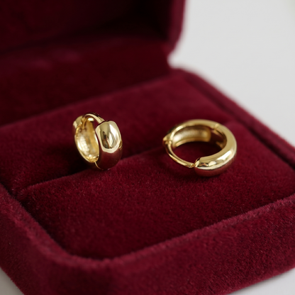 Gold 3mm sleeper huggie hoops, front angle