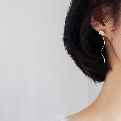 Sterling Silver Daisy Floral Pull Through Long Wave Threader Earrings
