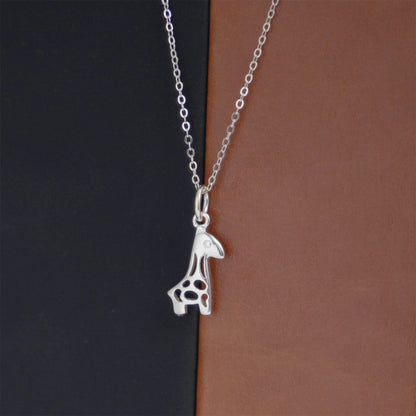 Sterling Silver Baby Giraffe Pendant Charm for Necklace & Bangle - sugarkittenlondon