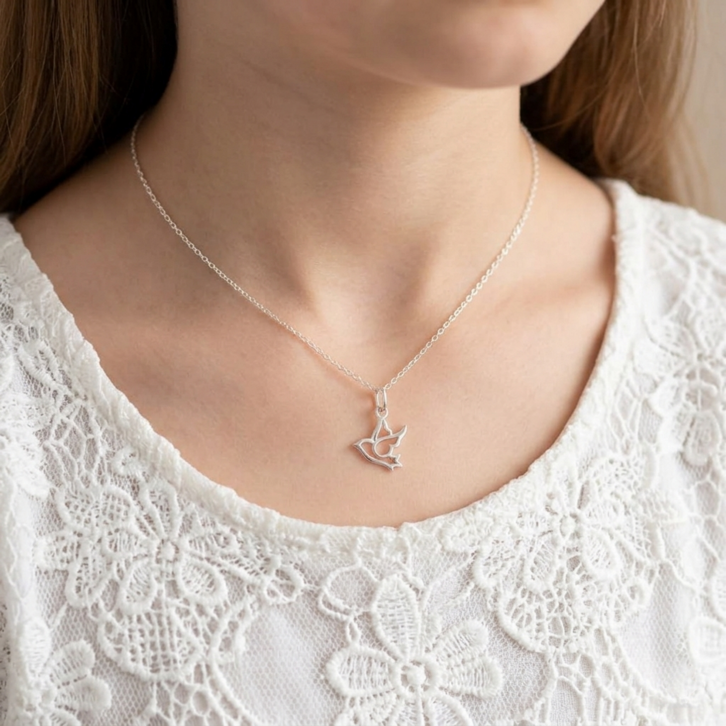 Dove peace pendant on necklace chain, silver-tone