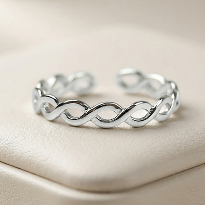 Infinity Knots Band Ring