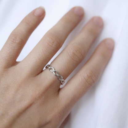 Infinity Knots Band Ring