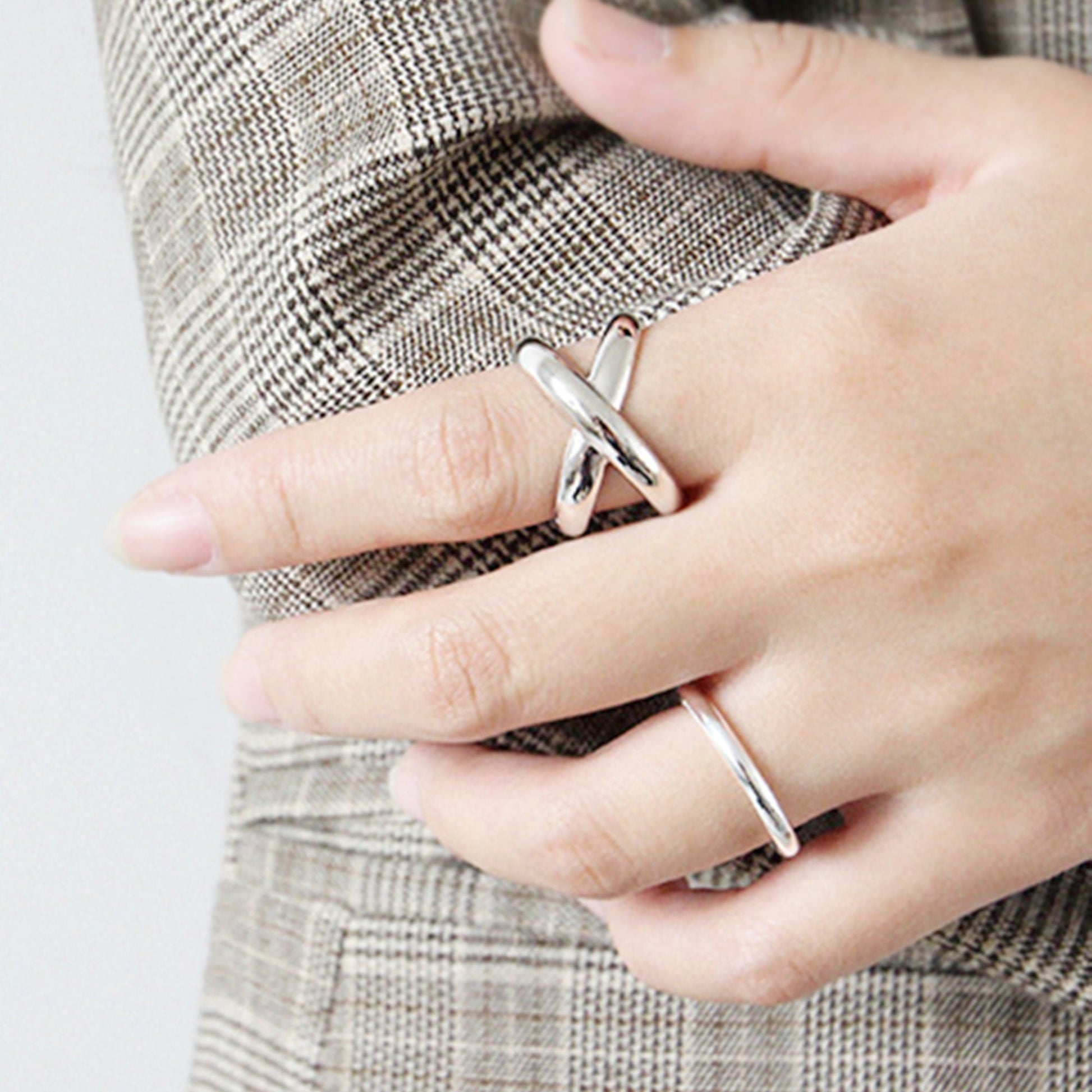 925 Sterling Silver Cross Ring with Chunky Infinity Eternity Love Knot - sugarkittenlondon