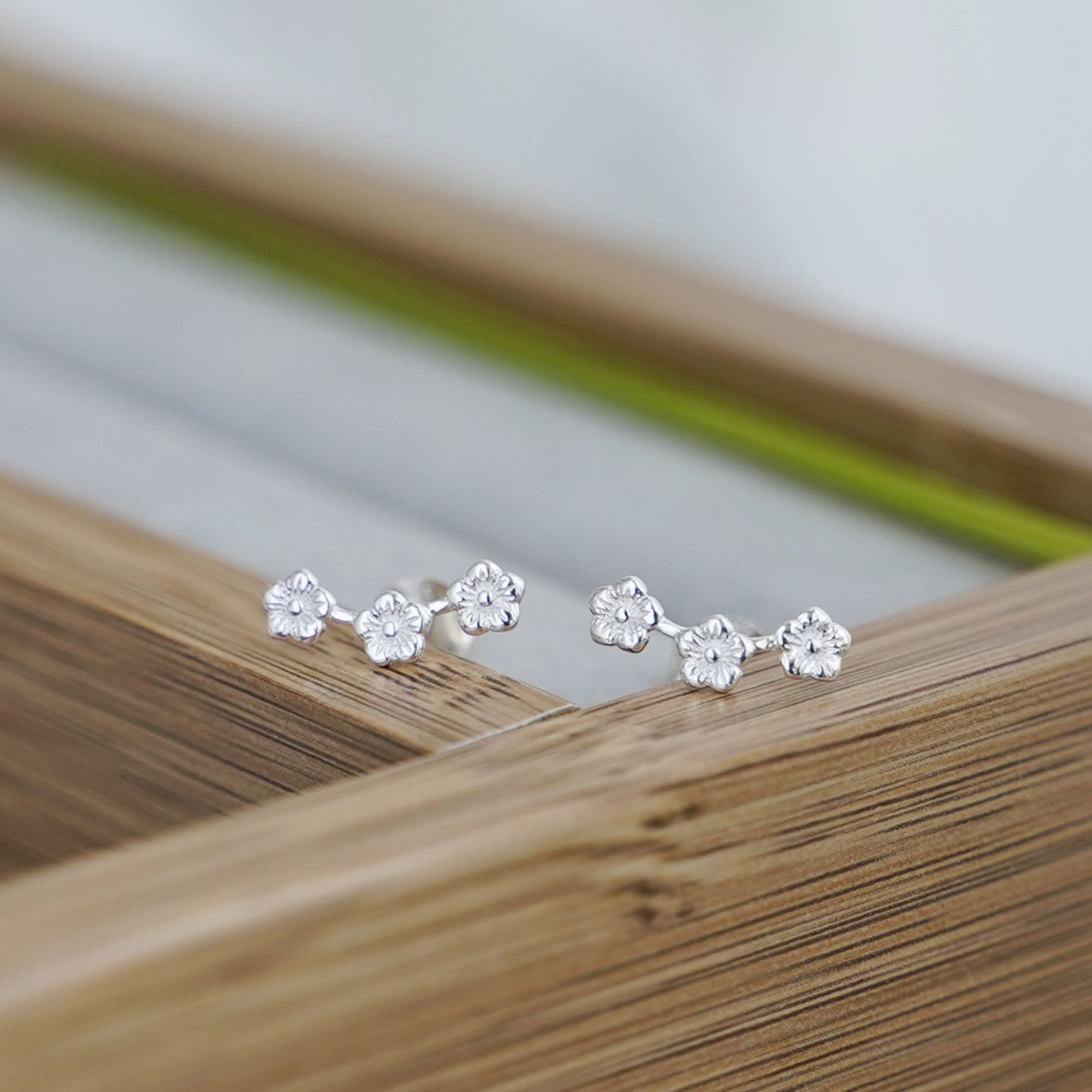 Mini 925 Sterling Silver Triple Flower Line Wave Post Stud Earrings - sugarkittenlondon