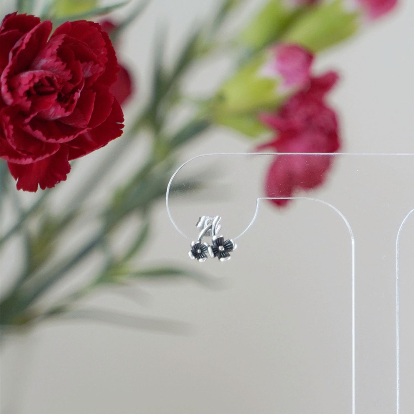 925 Sterling Silver Oxidized Retro Flower Stud Earrings with Drop Blossoms - sugarkittenlondon