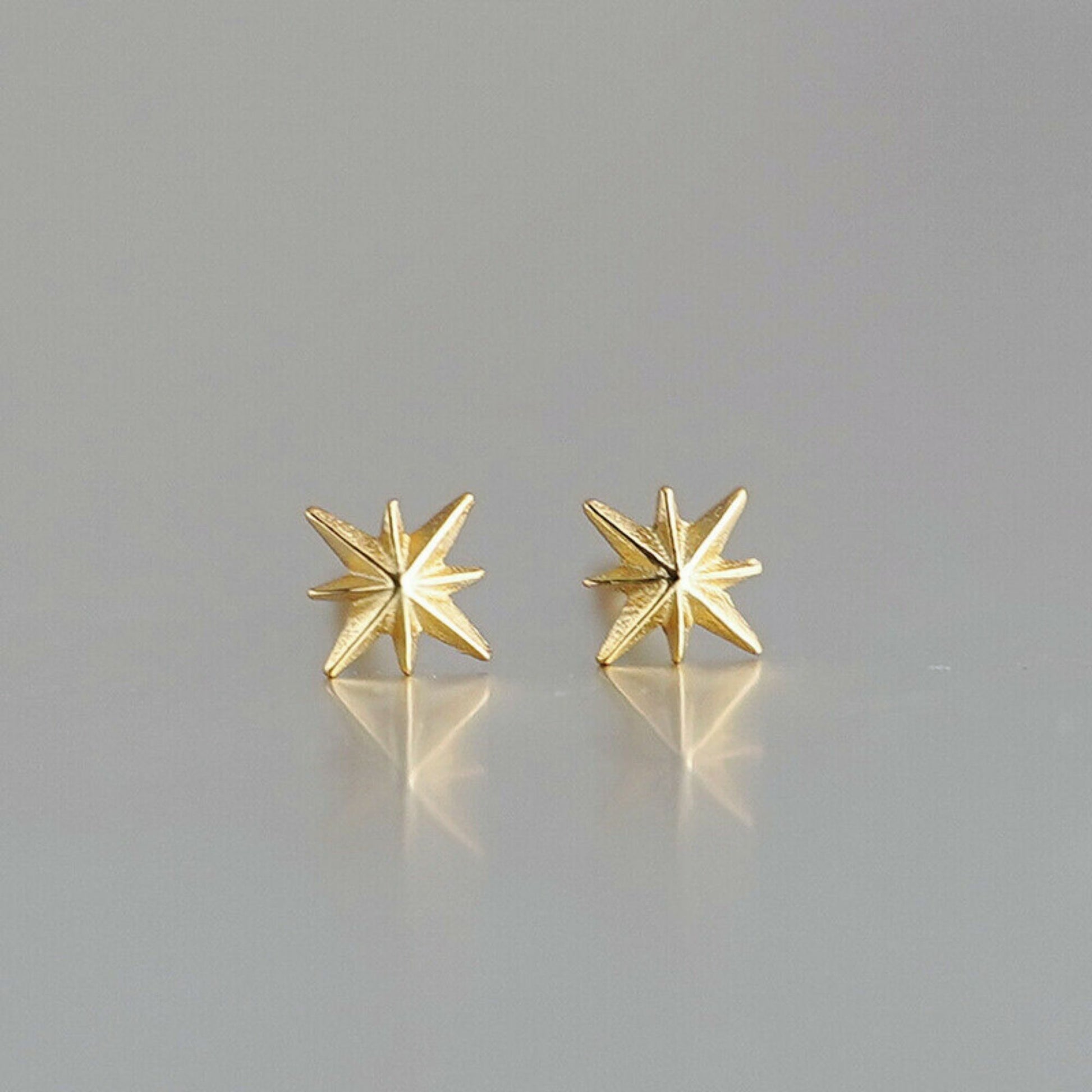 18K Gold on Sterling Silver 6mm Plain North Pole Star Stud Piercing Earrings - sugarkittenlondon