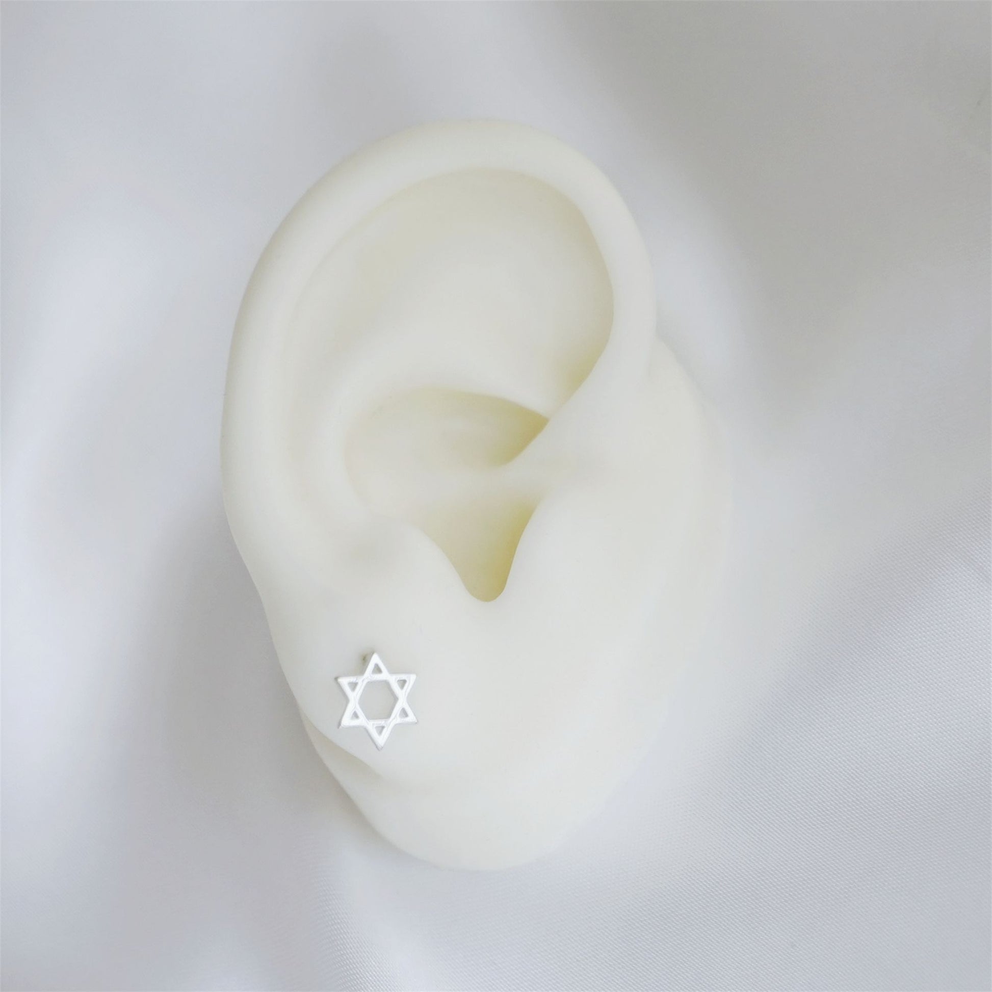 Sterling Silver 7.5mm Six Pointed Hex Star of David Stud Earrings - sugarkittenlondon