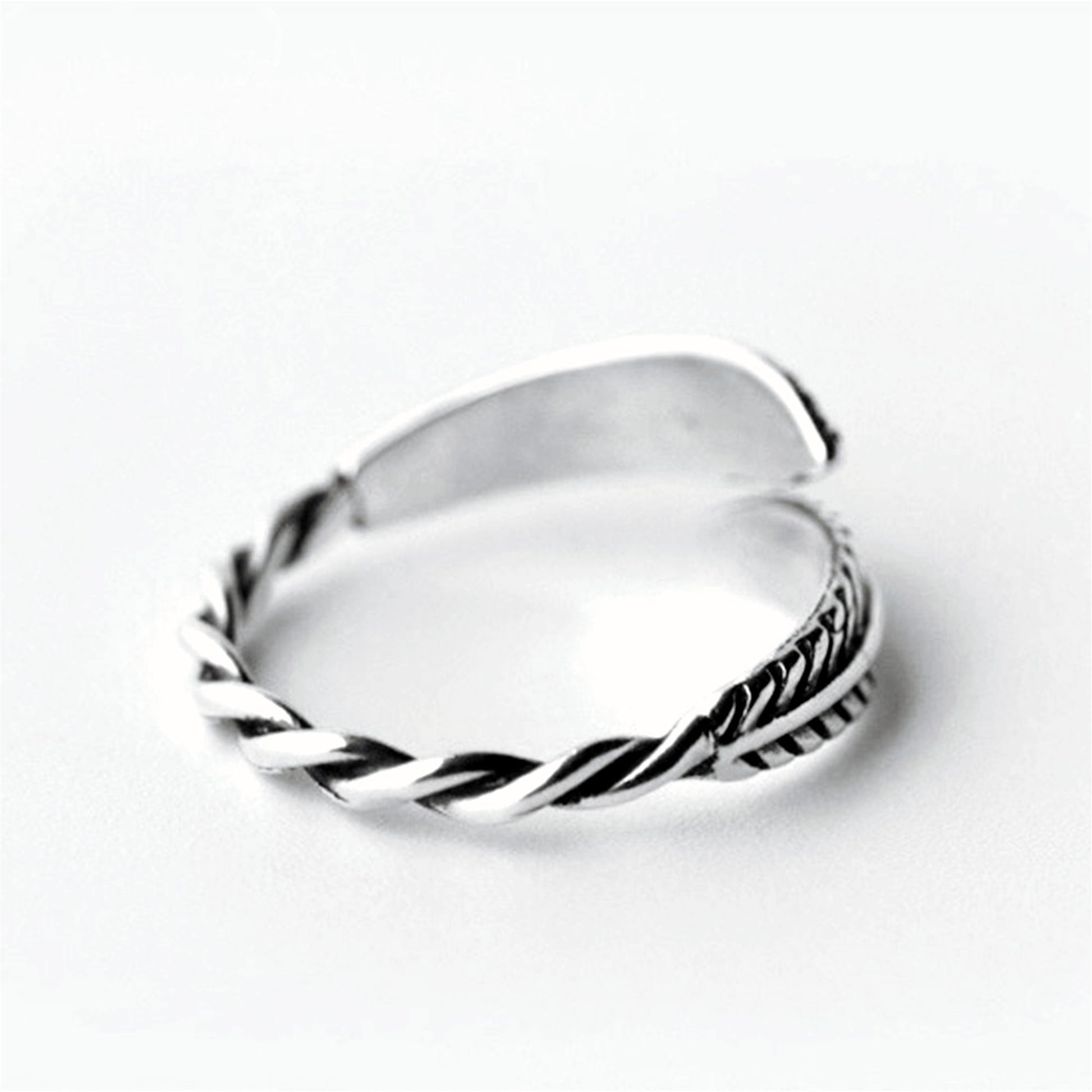 Bohemian Twisted Wire Sterling Silver Leaf Knuckle Stacking Ring - sugarkittenlondon