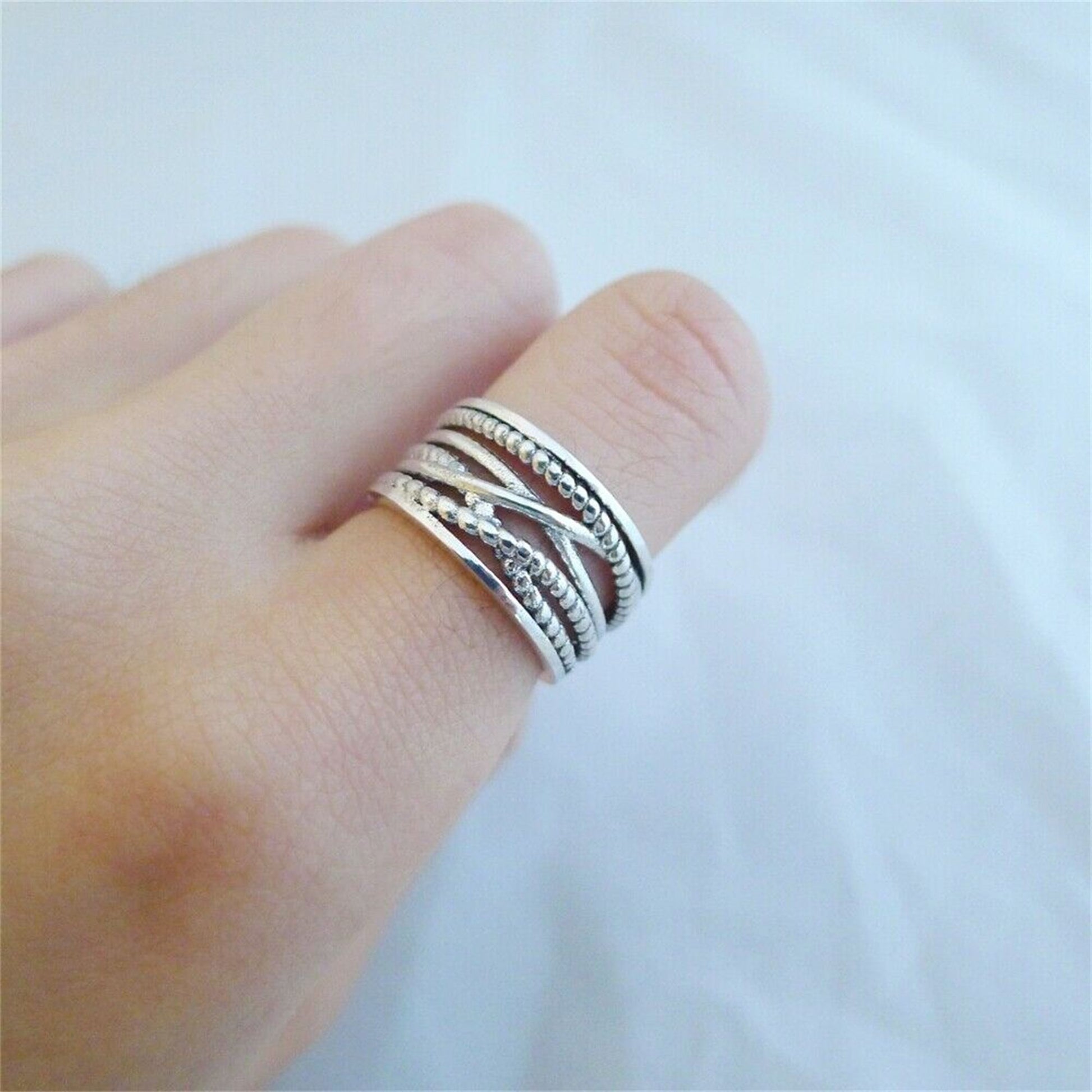Sterling Silver Entwined Ring with Wide Oxidized Rope Band (UK N) - sugarkittenlondon