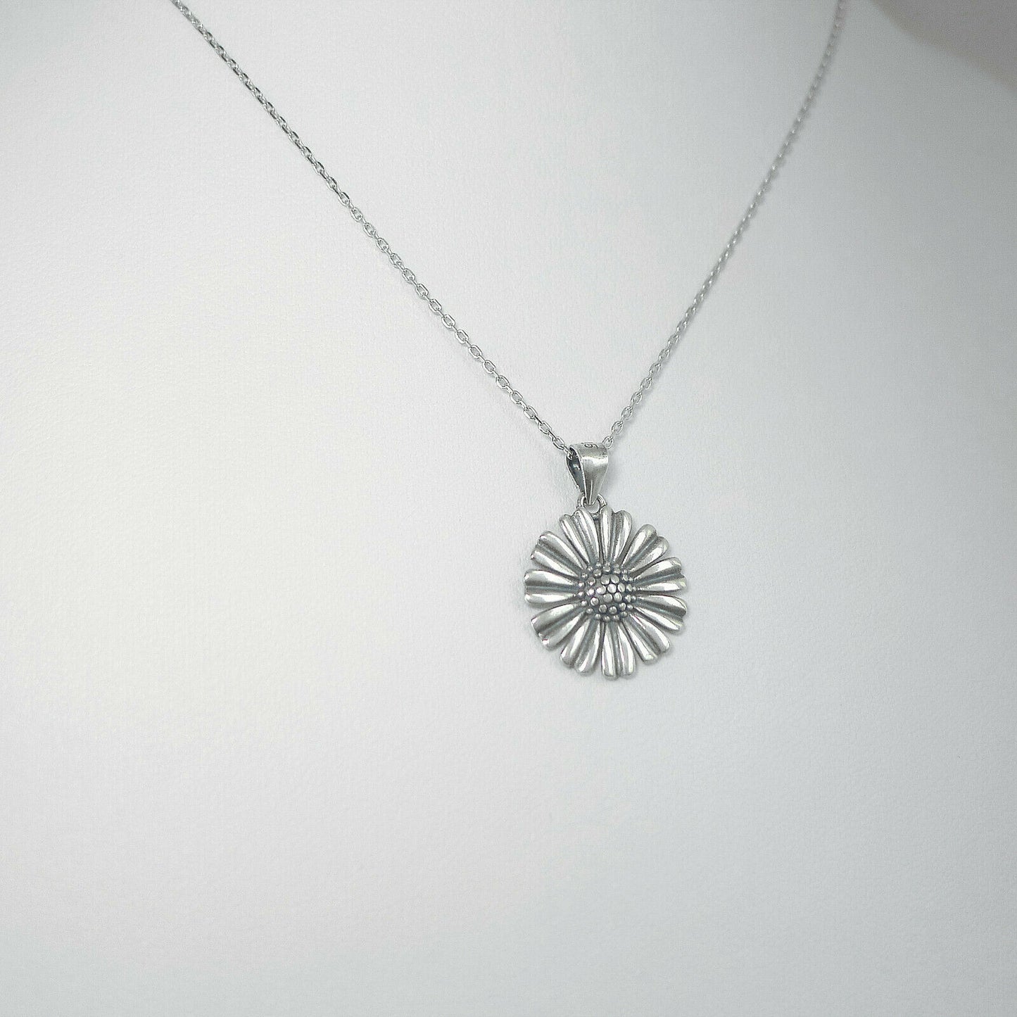 Sterling Silver 17mm Solid Oxidised Retro Daisy Sun Flower Pendant