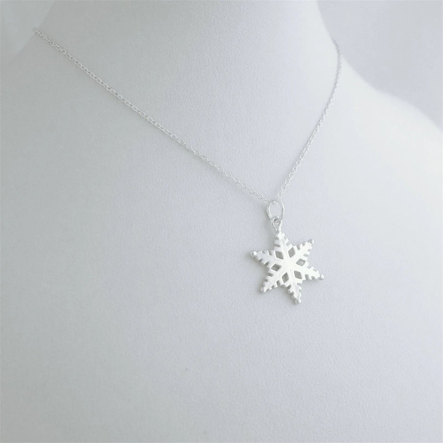 Sterling Silver 18mm Solid Snowflake Necklace Bracelet Charm 25mm Full Length
