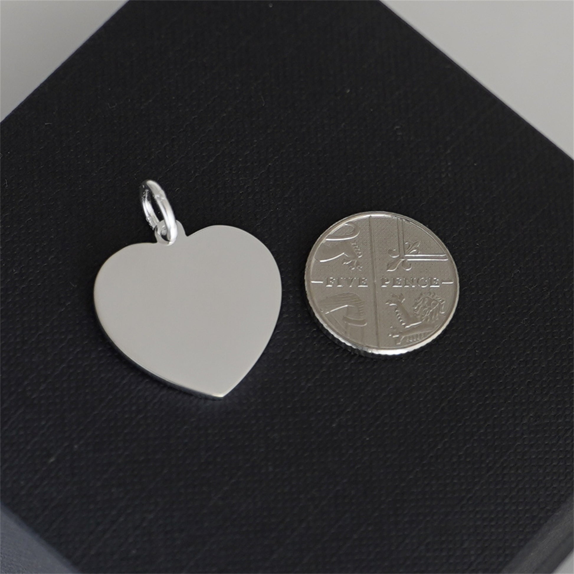 22mm Sterling Silver Plain Polished Heart Charm Pendant - sugarkittenlondon