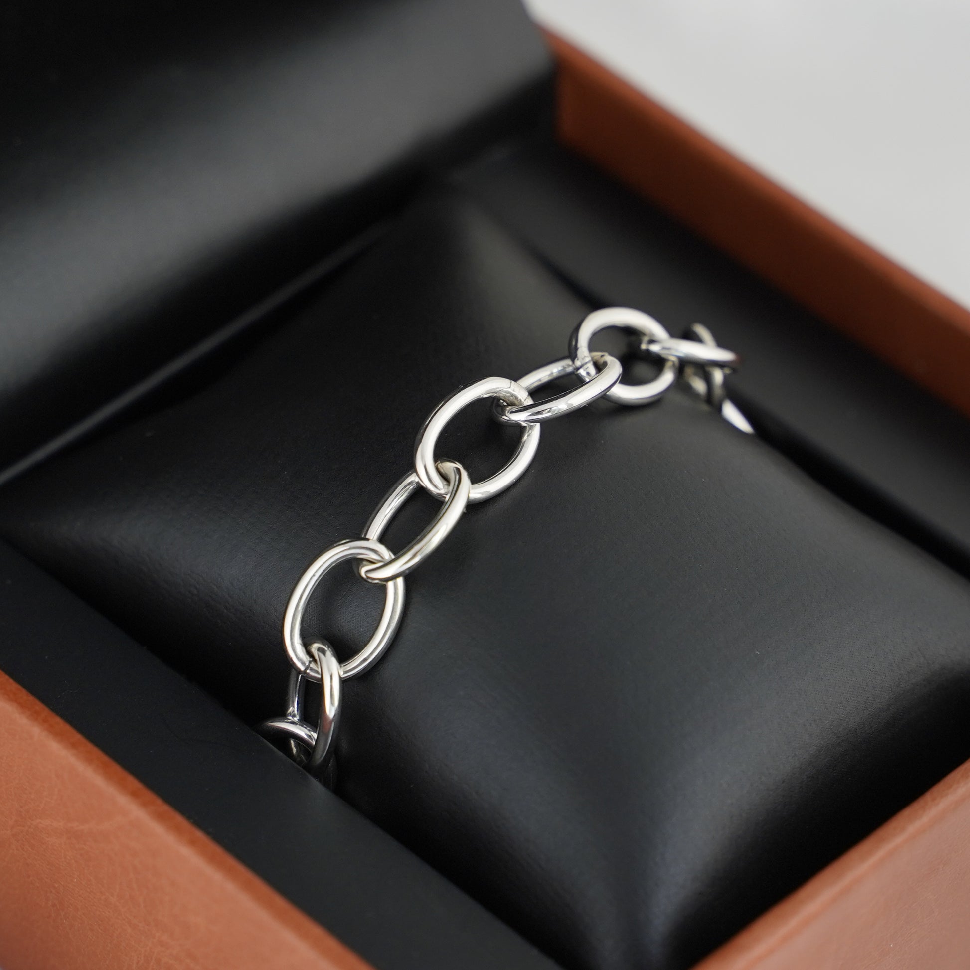 Sterling Silver Small Wrist Linked Circle Chain T Bar Bracelet Full UK Hallmark - sugarkittenlondon