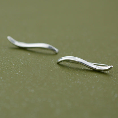 925 Sterling Silver Crawler Earrings with Wavy Vine Design - sugarkittenlondon