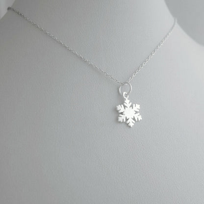 Sterling Silver Hollow-out Snowflake Necklace Bracelet Charm Pendant - sugarkittenlondon